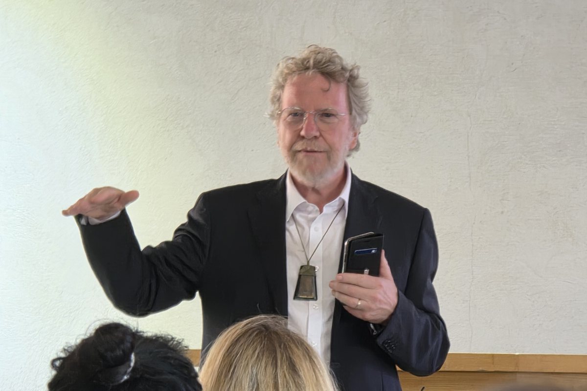Keith Tudor teaching a workshop at Connexus